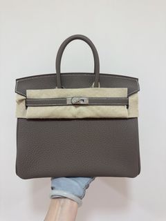 （分類：）位於 。 由 bloomluxury 提交（商品編號 1451382824，圖片 1）。簡介： 。
