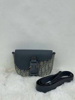 （分類：）位於 。 由 bk_luxury 提交（商品編號 1451414024，圖片 1）。簡介： 。