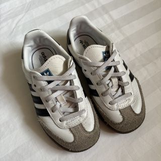 (Category: ) located in . Submitted by fourpreloved_ (Listing ID 1451375053, Image 1). Description: .