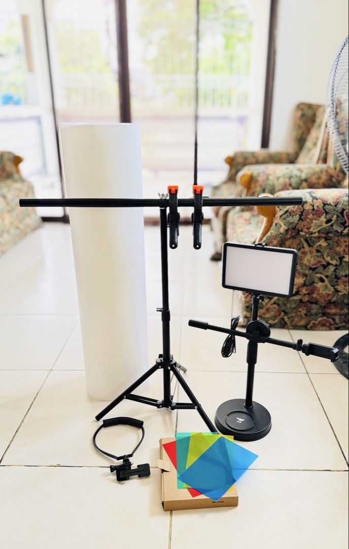 Affiliate/ UGC Tools Set (Category: Lighting & Studio Equipment) located in Manila. Submitted by erosegee (Listing ID 1451505125, Image 1). Description: Affiliate/ UGC Tools Set Inclusions: - White Backdrop (160x80 cm) - Backdrop Stand Tripod (75x70 cm) - With 2 clips - Tripod with Light (Different Shades included) - Neck Phone Holder Last price na po. Sulit set na po ito, mahal po ito kapag isa-isang binili sa mga marketplaces. Location: 📍Tanza