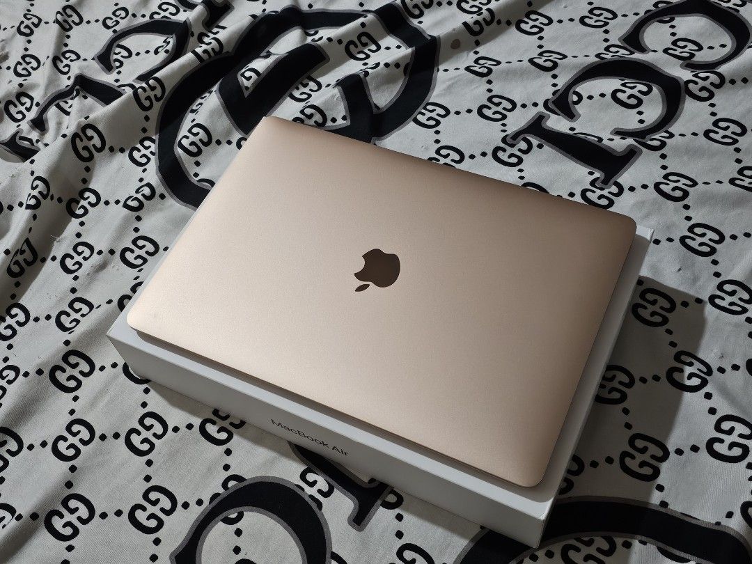 Apple MacBook Air M1 Rose Gold with box (Category: Laptops & Notebooks) located in Manila. Submitted by goldendolphin-a832 (Listing ID 1451498740, Image 1). Description: MacBook Air M1 Rosegold complete with box 8/258.