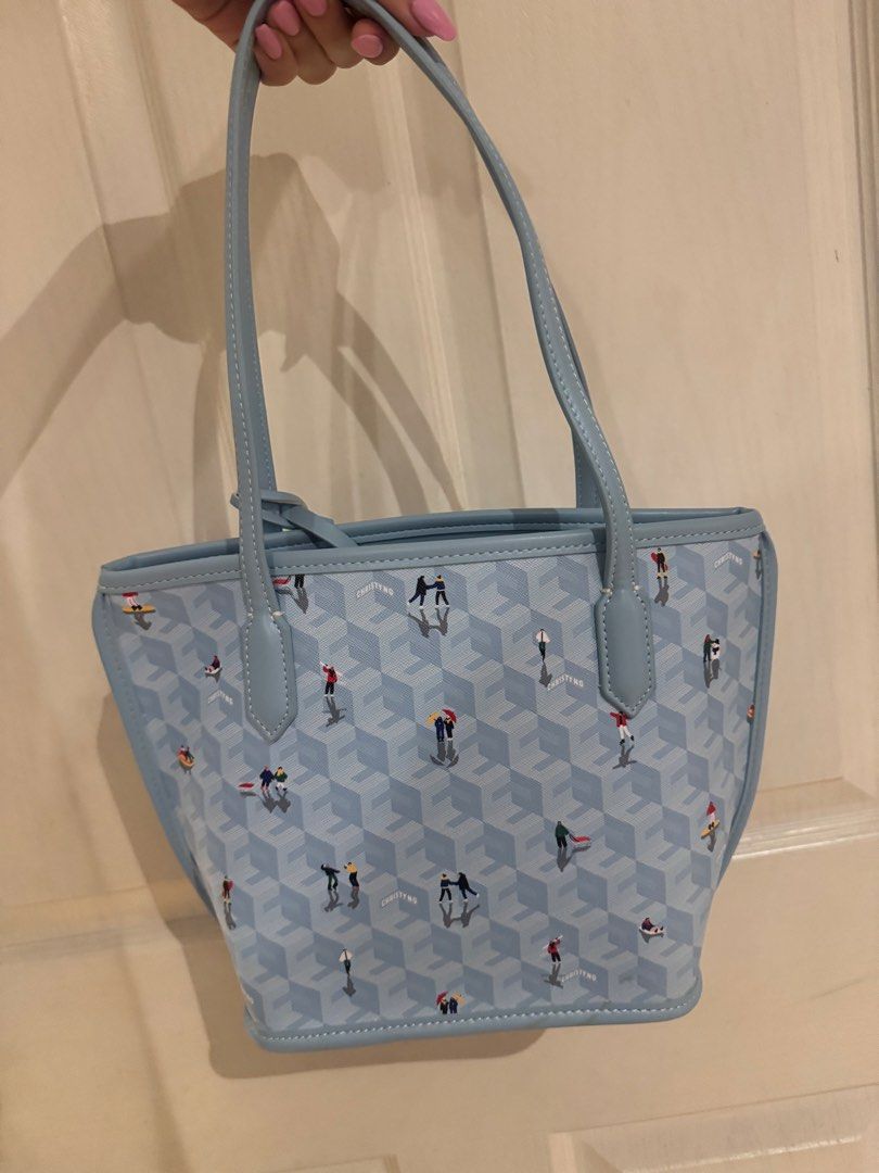 AUTHENTIC Christy Ng Russo Mini (LIMITED EDITION) (Category: Shoulder Bags) located in Bulacan. Submitted by akh.closet (Listing ID 1451465968, Image 2). Description: CHRISTY NG RUSSO MINI - CHRISTMAS LIMITED EDITION RELEASE RFS: Decluttering Condition: 9.5/10 (.5 since I was able to use it already, BUT IN SUPER GOOD WELL TAKEN CARE OF CONDITION) Got this from a reseller for ₱3,000!!! Selling it low, CURRENT RESELLER PRICE IS AT ₱4,000 already (d