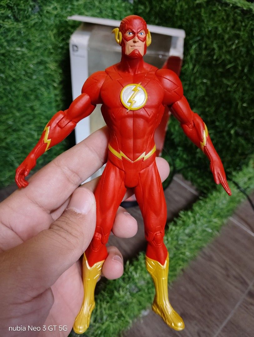 Authentic DC Comics New 52 The Flash Action Figure (Category: Figurines & Statues) located in Mabalacat. Submitted by babyjamil1919 (Listing ID 1451390011, Image 2). Description: Authentic back in box as is only.