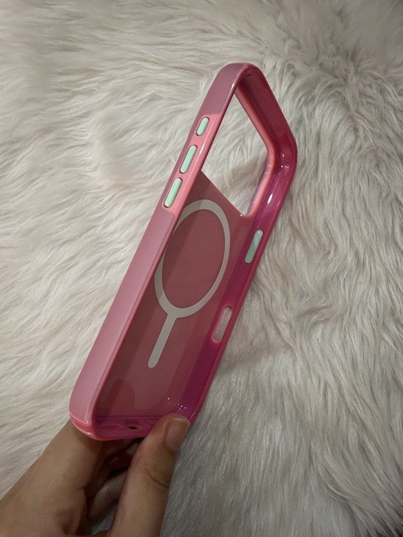 Authentic Speck iPhone 17 Pro Case (Category: Cases & Sleeves) located in Bulacan. Submitted by paula627 (Listing ID 1451342723, Image 3). Description: Built for MagSafe.