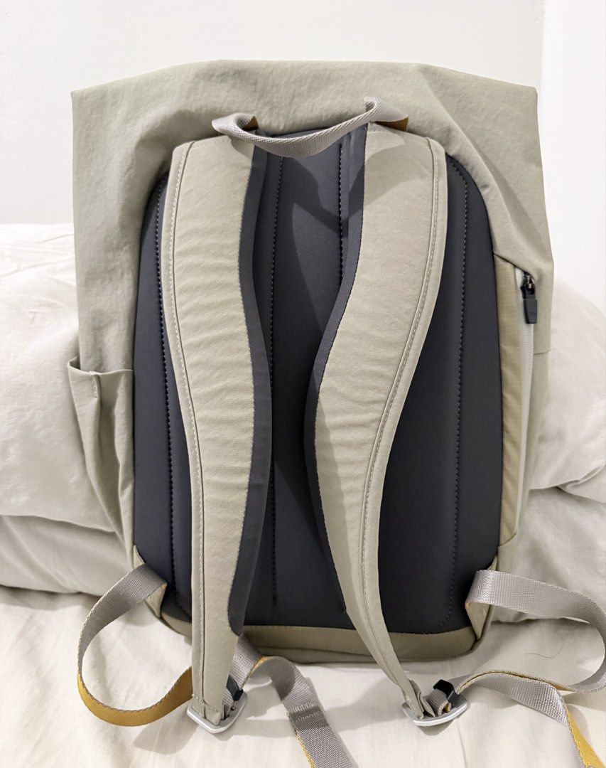 Bellroy Melbourne Backpack Compact-Lunar (Category: Backpacks) located in Digos. Submitted by dmark88 (Listing ID 1451365636, Image 2). Description: Excellent conditon Rarely used RFS: Decluttering Free shipping nationwide! This slim urban backpack features pared-down aesthetics and easy access, to keep modern professionals ready for business. Designated sleeve fits a 13” laptop Scaled-down size, for smaller frames or shorter days Clean, minimali