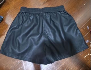 (Category: ) located in . Submitted by thrift_with_me_ (Listing ID 1451505513, Image 1). Description: .