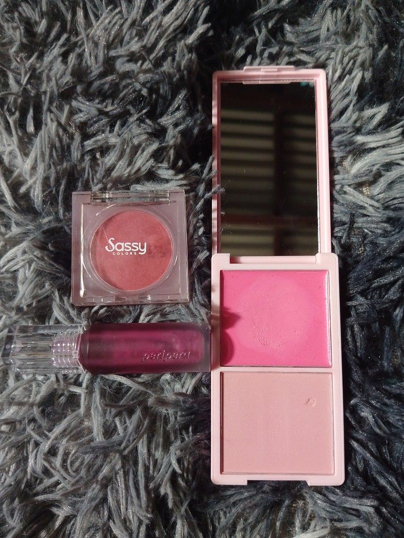 Blush & Peripera Water Tint Set (Category: Makeup) located in Bacoor. Submitted by declutter_grly (Listing ID 1451335990, Image 1). Description: ✿ naswatch lang lahat ✿ already sanitized ✿ Periper Water Tint ( 10 CHAT COOL PT shade ) ✿ Sassy Colors (Creamy Cinnamon ) ✿ Lakerain ( 2 Soft Blue Pink ) ✿ need to declutter makeups since madami na sya at di lahat nagagamit ✿ get 3 or more makeup, ill give discount.