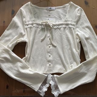 (Category: ) located in . Submitted by rosepeonies (Listing ID 1451388007, Image 1). Description: .