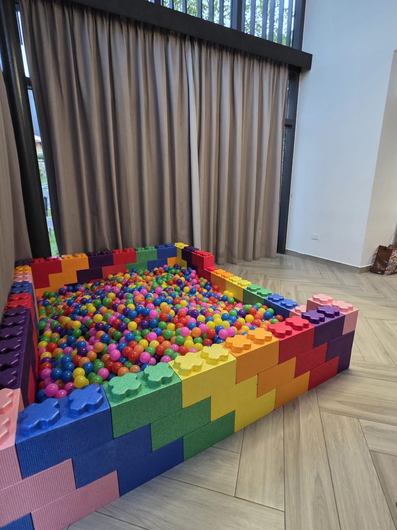 (Category: ) located in . Submitted by sgpartyware (Listing ID 1385074865, Image 1). Description: .