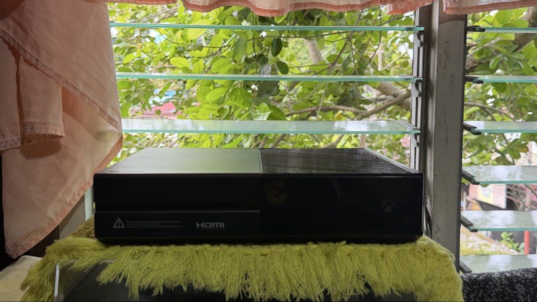 BROKEN XBox One (Console Only) (Category: Xbox) located in Manila. Submitted by zaireously (Listing ID 1451415807, Image 1). Description: For Sale: BROKEN XBox One Bought: 2014 RFS: No longer needed / Extra Funds Damaged console. Will boot for a few seconds then turn off. Tried to pin point the problem but couldn't. Could be used for parts. Price: 1500 (Slightly negotiable) Location: Sampaloc, Manila / Quezon City Rotonda Meet-up / Delivery (Lala