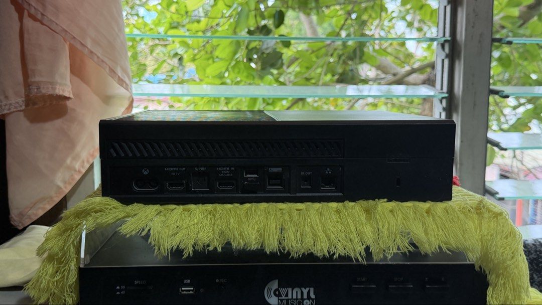 BROKEN XBox One (Console Only) (Category: Xbox) located in Manila. Submitted by zaireously (Listing ID 1451415807, Image 2). Description: For Sale: BROKEN XBox One Bought: 2014 RFS: No longer needed / Extra Funds Damaged console. Will boot for a few seconds then turn off. Tried to pin point the problem but couldn't. Could be used for parts. Price: 1500 (Slightly negotiable) Location: Sampaloc, Manila / Quezon City Rotonda Meet-up / Delivery (Lala