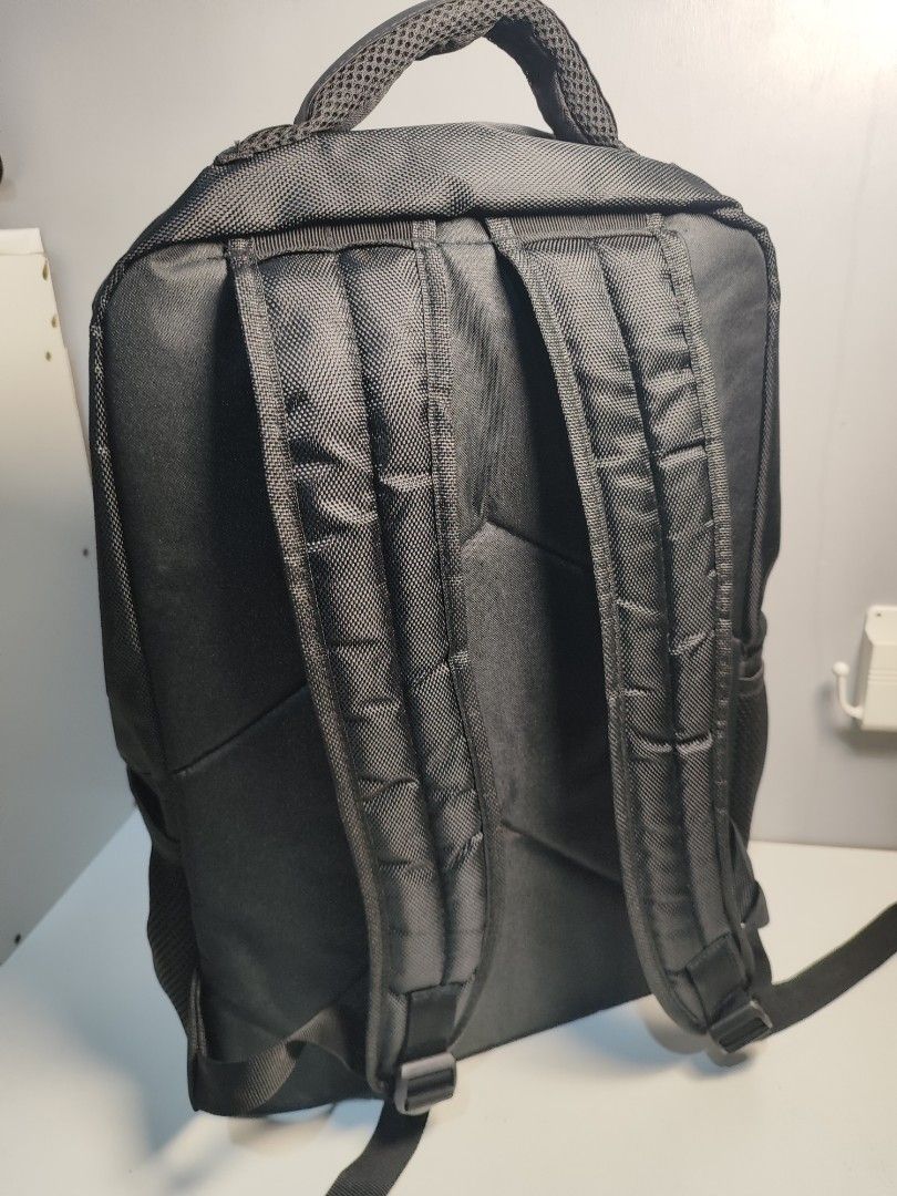 Carlos I Laptop Backpack (Category: Laptop Bags & Sleeves) located in Minalin. Submitted by easyshoppe15 (Listing ID 1451356033, Image 3). Description: Came as a gift from Duty free purchase of Carlos I Brandy. Multiple pockets and big storage for laptops and other stuff. Sturdy built. RFS: Got many bags.