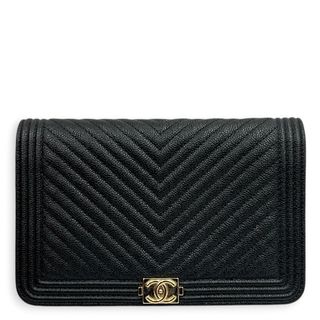 (Category: ) located in . Submitted by carousellluxury (Listing ID 1451387068, Image 1). Description: .