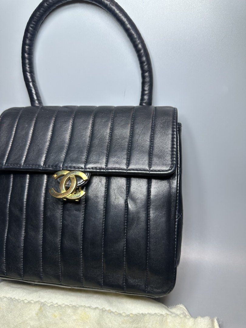 Chanel matelasse top handle bag (Category: Luxury Bags & Wallets) located in Atok. Submitted by fullroom.dgs (Listing ID 1451415518, Image 3). Description: Chanel matellase top handle bag rank a to ab authentic.