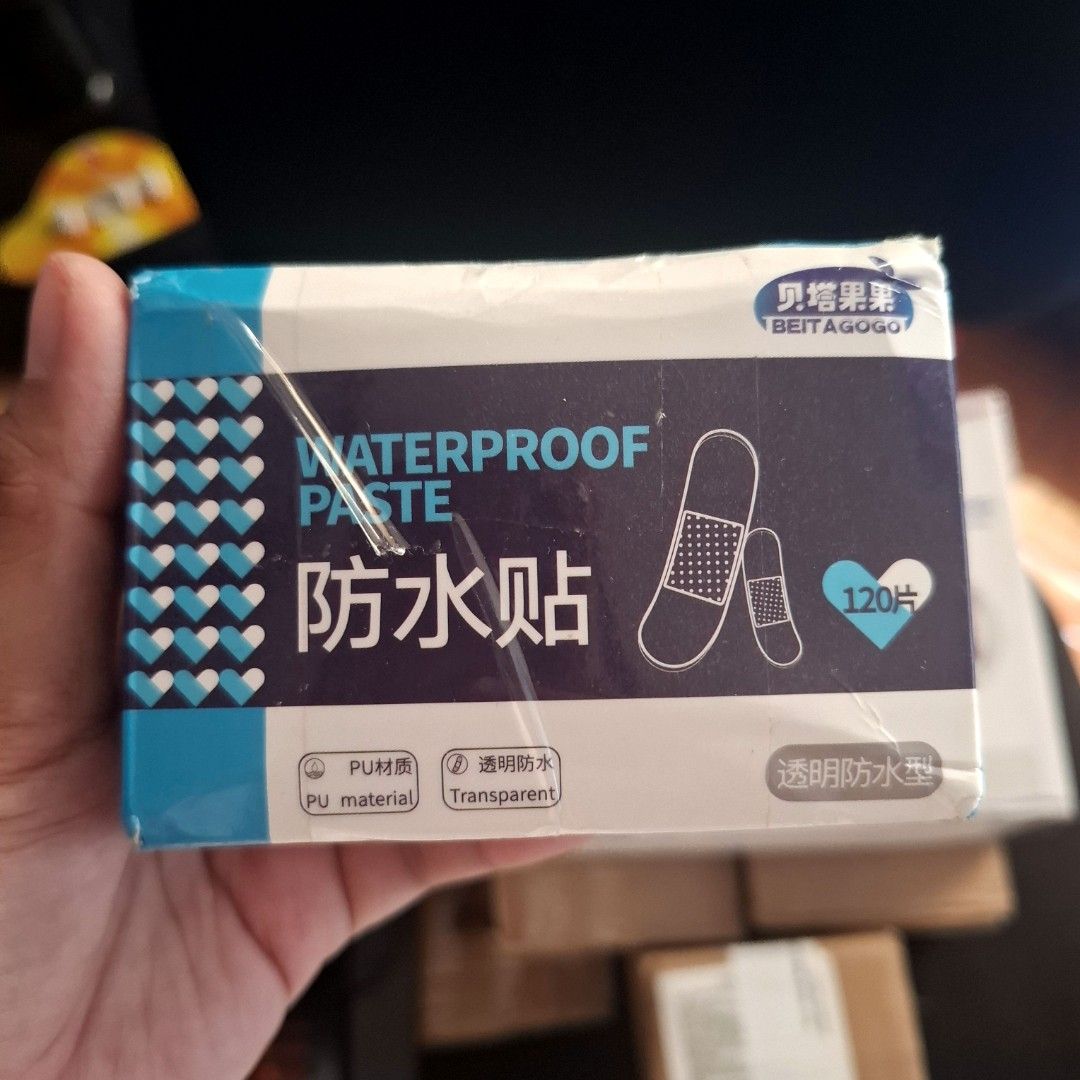 Clear Band aid 120pcs (Category: Medical Supplies & Tools) located in Quezon City. Submitted by an.marie (Listing ID 1451365271, Image 1). Description: - Clear, transparent design for discreet coverage - Waterproof material for lasting protection - Comes in a value pack of 120 pieces - Ideal for everyday cuts and scrapes - Durable and reliable for wound care - 2 boxes available.