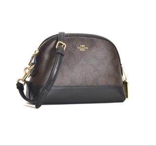 (Category: ) located in . Submitted by kgdecluttercloset (Listing ID 1451483581, Image 1). Description: .