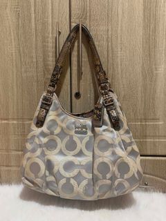 (Category: ) located in . Submitted by eunice.bags (Listing ID 1451331310, Image 1). Description: .