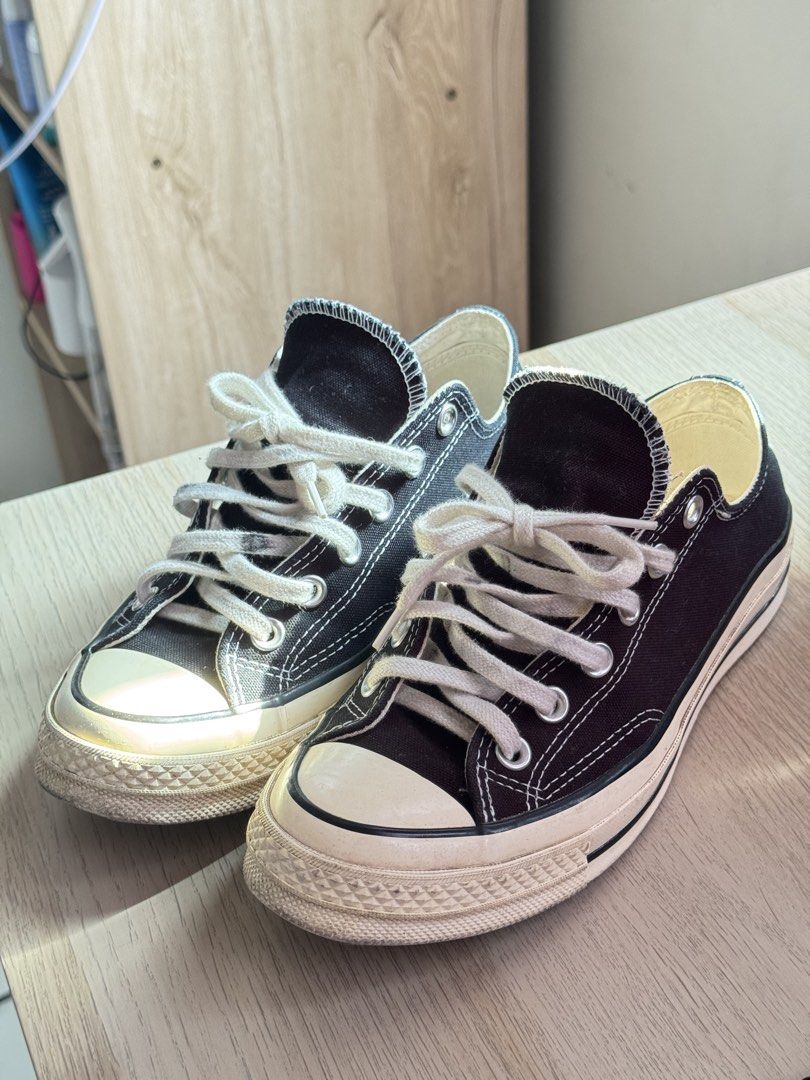 CONVERSE CHUCK 70 (Category: Sneakers) located in Manila. Submitted by e.declutters (Listing ID 1451338782, Image 2). Description: CONVERSE CHUCK 70 Color: Black 5.5 Mens 7.7 Womens UK 5.5 / EURO 38 / 24CM Selling for ₱1,500 RFS: extra shoe Loc: Makati.