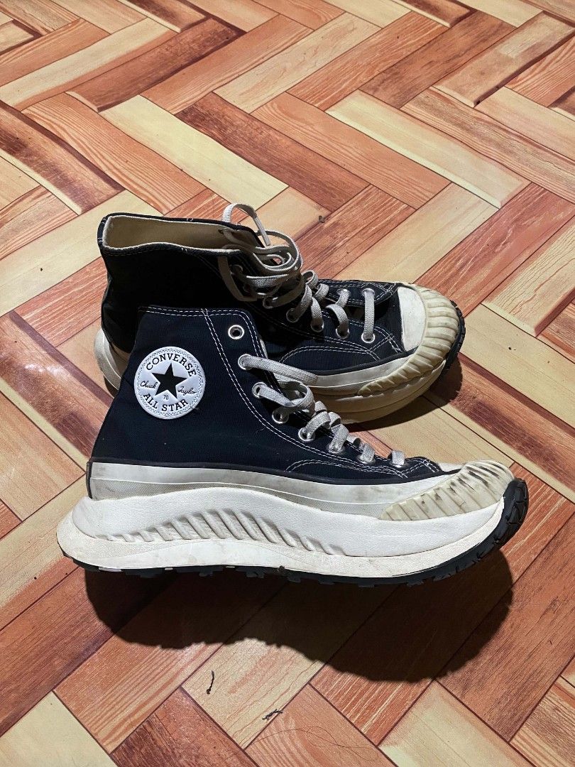Converse Chuck Taylor All Star Move Platform High Top Black (Category: Sneakers) located in Tangub. Submitted by brightfire_c293e4 (Listing ID 1451500471, Image 1). Description: - Converse Chuck Taylor All Star Move high tops - Color: Black - Sole: Chunky white platform sole with black accents - Features: Classic Converse logo on the side - Style: Great for everyday wear - Size: US Women's 7.