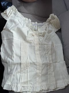 (Category: ) located in . Submitted by fashiondeclutter11 (Listing ID 1451394597, Image 1). Description: .