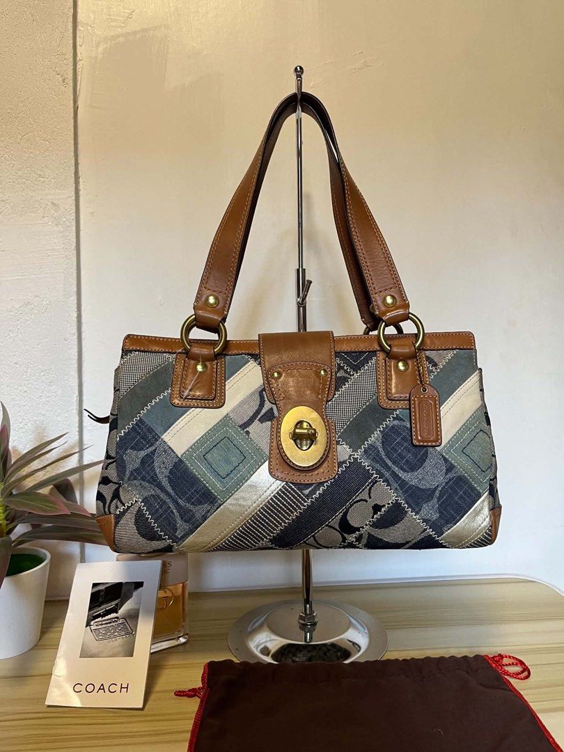 Denim patchwork turnlock satchel (Category: Shoulder Bags) located in Santiago. Submitted by sna12 (Listing ID 1451504351, Image 1). Description: .