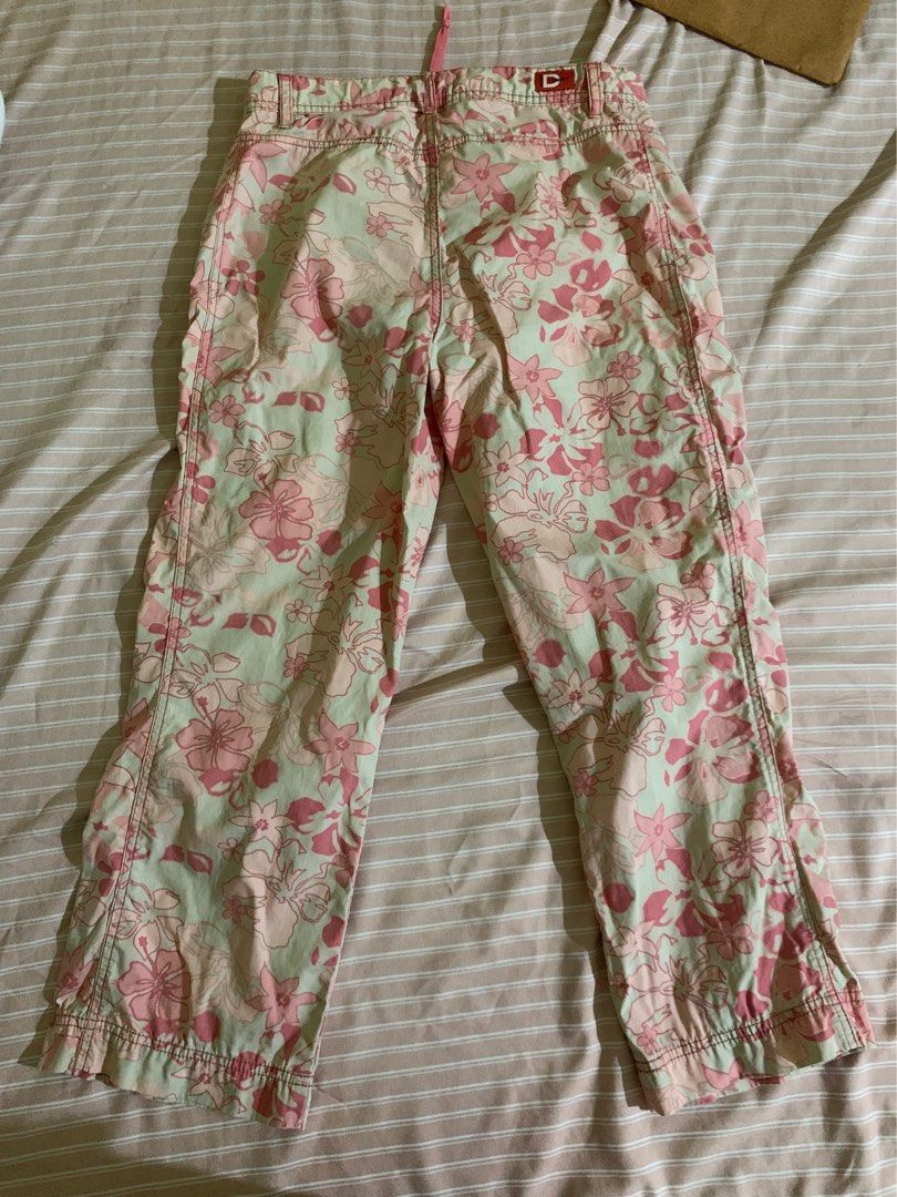 DKNY pink hibiscus 🌺 pants (Category: Other Bottoms) located in Quezon City. Submitted by declutterwme.daev (Listing ID 1451356469, Image 3). Description: size 6 on tag.