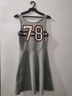 (Category: ) located in . Submitted by clarizas.closet (Listing ID 1451507983, Image 1). Description: .