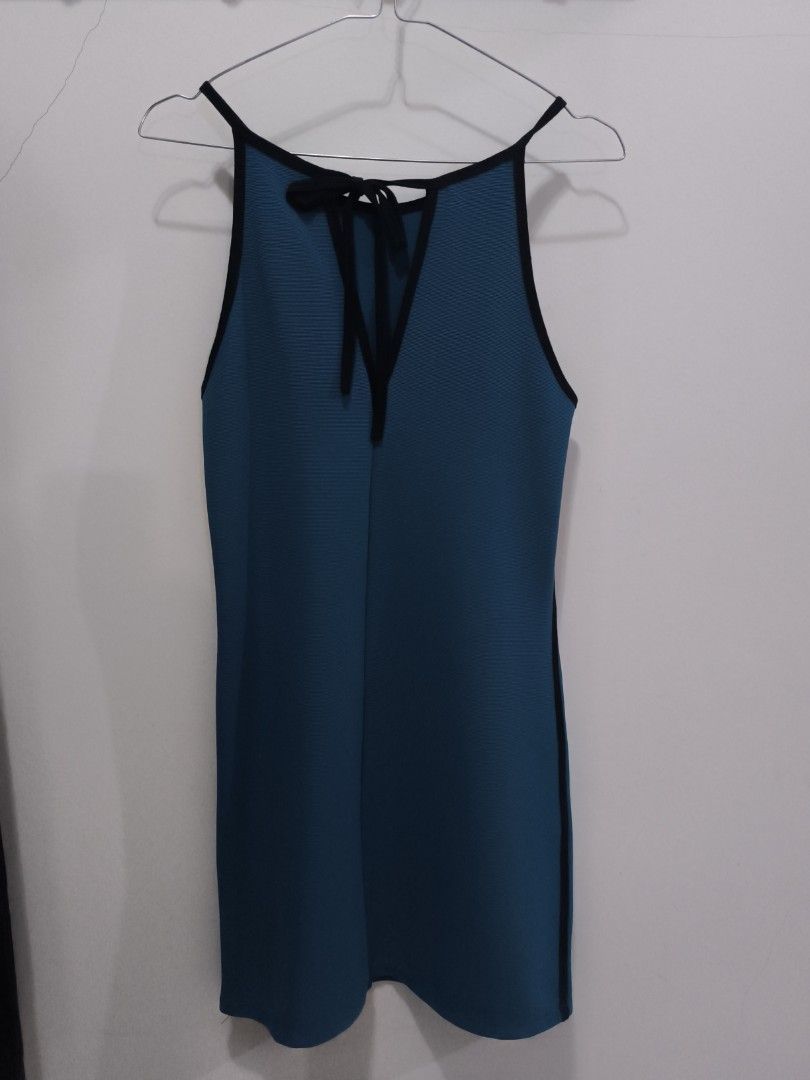 Dress Pantai (Kategori: Gaun & Rok) berada di Jakarta Utara. Dikirim oleh preloved_shero (ID iklan 1451459031, Gambar 2). Deskripsi: no brand. free size. ld 78cm. panjang 75cm. no defect..