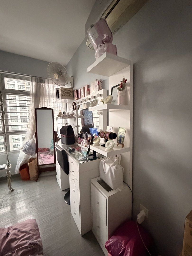Dressing table (Category: Tables & Sets) located in Singapore. Submitted by c2iddiwkv9 (Listing ID 1451429354, Image 2). Description: Vanity dressing table with light!! Lightly used The diamond like knobs came off but other then that they work perfectly! Light bulbs work. And is detachable. Dm for more questions. Arrange for one delivery. Bought for 3000+ letting go at 2,500 only please don’t negotiate. .