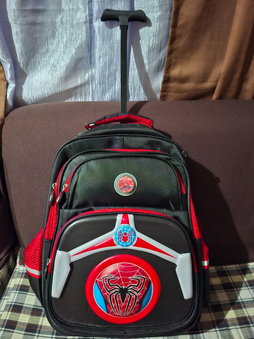 Elementary School Character Trolley Backpack (Category: Backpacks) located in Taguig. Submitted by blackwidow_17 (Listing ID 1451481686, Image 2). Description: Used for a week. RFS: hindi kasya lahat ng books nd notebooks. Size: 41cm x 24cm x 31cm for elementary school grades 1-6.