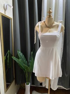 (Category: ) located in . Submitted by KL_Outfits (Listing ID 1451431672, Image 1). Description: .