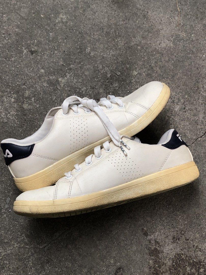 FILA Crosscourt 2 Low “White Navy” (Category: Sneakers) located in Manila. Submitted by ev.bgrn9 (Listing ID 1451443371, Image 3). Description: Size 7 | 8/10 condition | creased, yellowing mid sole, minimal heel drag (unnoticeable) •gifted to me •needs cleaning •super duper minimal heel drag thag unnoticeable •yellowing due to not wearing it and aged midsole that looks perfectly fine! •super good condition! fine a shoe!.