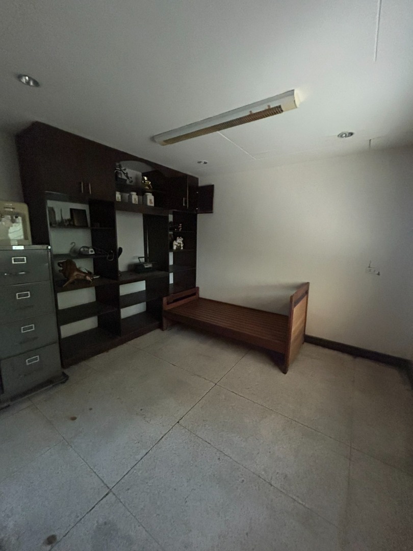 (Category: ) located in . Submitted by luxerealtyph (Listing ID 1451396995, Image 1). Description: .