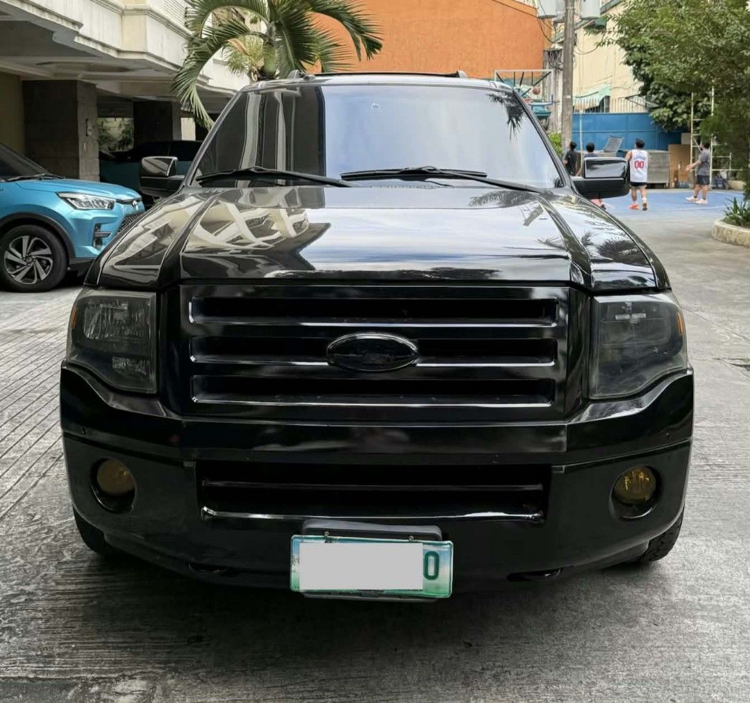 Ford Expedition EL Auto (Category: Used Cars) located in Manila. Submitted by nicchyper22737 (Listing ID 1451427745, Image 1). Description: 2013 Ford Expedition Triton V8 EL (Extended Wheelbase) - Black Grille & Door Handles - Chrome is still in. Just need to peel black wrap off. Can do at discretion - Automatic transmission (still very smooth), 4x4 system working. Tried and tested sa long drive - Perfect for business. Very spacious 2013 Model is