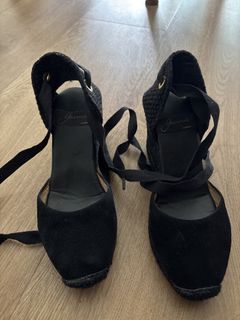 (Category: ) located in . Submitted by fionas (Listing ID 1451348327, Image 1). Description: .