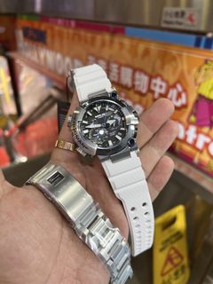 （分類：）位於 。 由 hollywood_timepiece 提交（商品編號 1451516944，圖片 1）。簡介： 。
