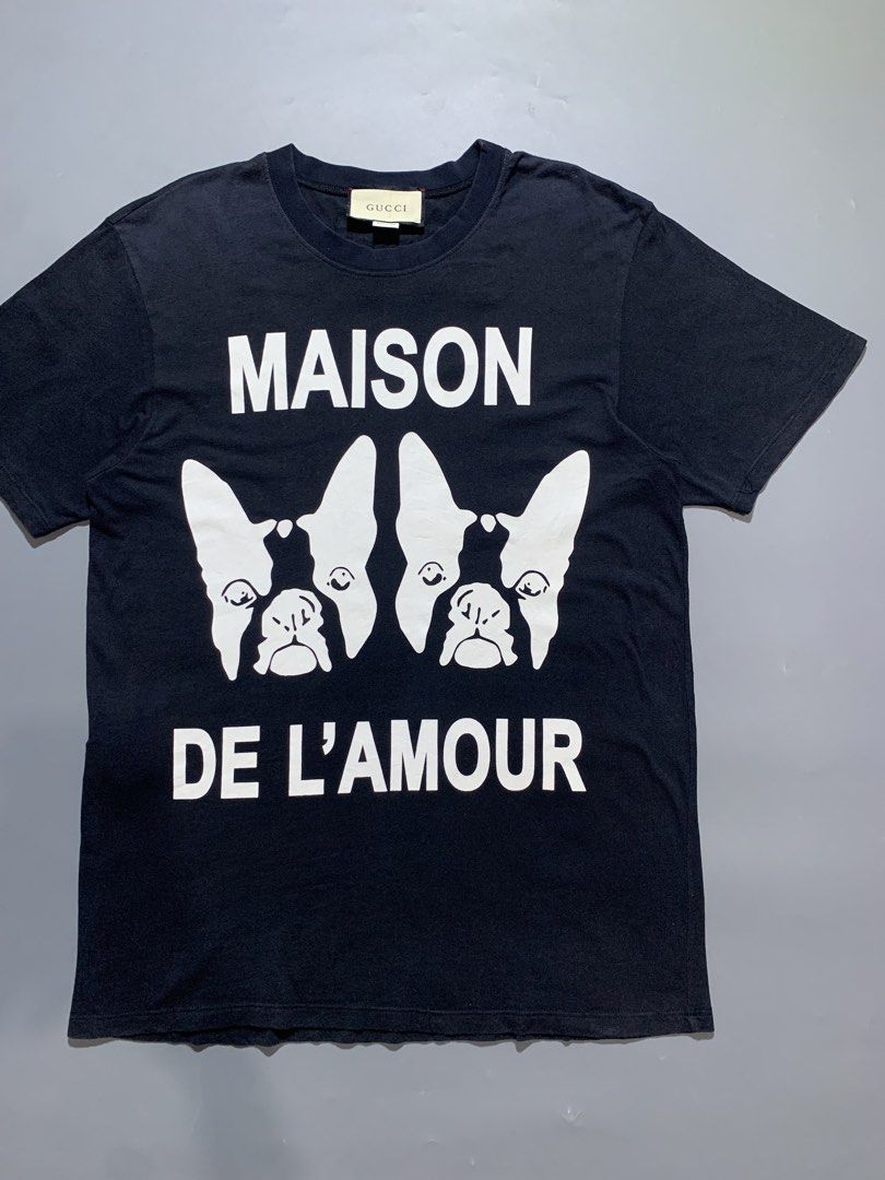 Gucci MAISON DE L’AMOUR Tee (Category: Activewear) located in Mabalacat. Submitted by thrift_trap (Listing ID 1451374751, Image 3). Description: Dimes: W19.5 x L29 (Size: S on tag) Condition: Excellent Issue (s): None Color rate: 9/10 Complete tags🏷️ Color may vary due lighting‼️.