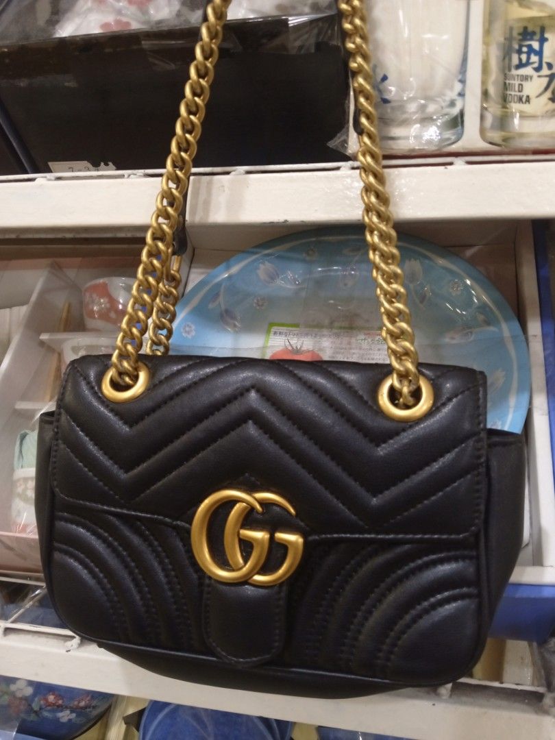 Gucci Marmont Quilted (Category: Luxury Bags & Wallets) located in Manila. Submitted by ronmarbeni45920 (Listing ID 1451354892, Image 3). Description: Rank AB coded bought from korean surplus -8000 Shipped.