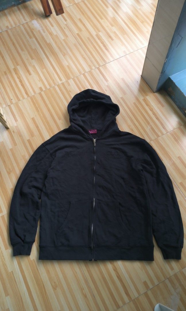 Gucci zip hoodie tripple black (Category: Coats, Jackets and Outerwear) located in Alburquerque. Submitted by royalowl-888 (Listing ID 1451358577, Image 2). Description: Gucci zip up hoodie tripple black size Large 22x28.5 excellent to new 9.9/10 color rate may issue lang scratch sa may pocket location Visayas.