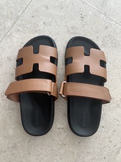 (Category: ) located in . Submitted by luxeloveshopee (Listing ID 1451412499, Image 1). Description: .