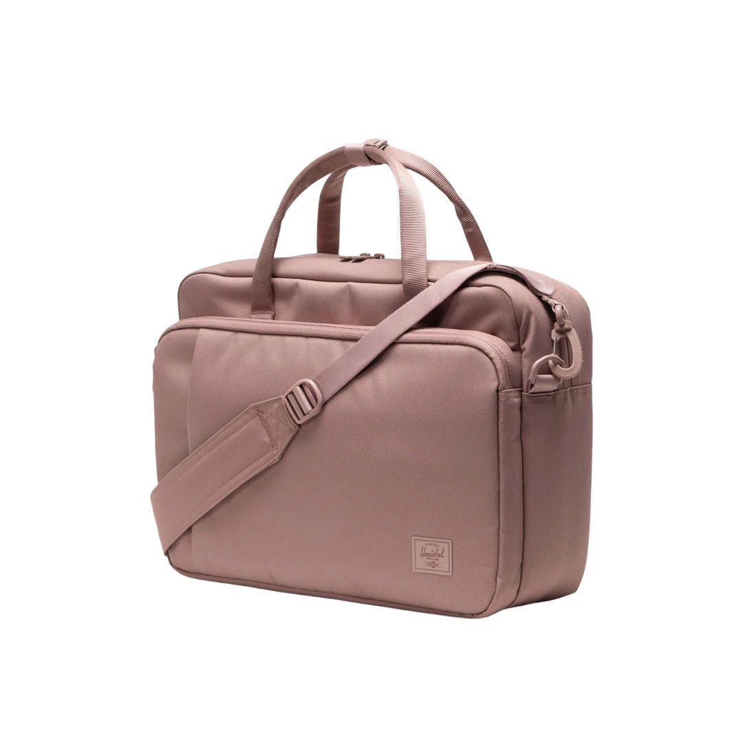 Herschel Gibson Messenger Tech 18L (Category: Cross-body Bags) located in Tagum. Submitted by preloved_by_samantha (Listing ID 1445292886, Image 3). Description: - Currently priced at Php 5,618.00 at the Travel Club (see photos) - Dusty rose duffel bag - Large front pocket for easy access - Additional side pockets - Sturdy handles for comfortable carrying - Side zippers for extra storage/access - Ideal for travel or gym use.