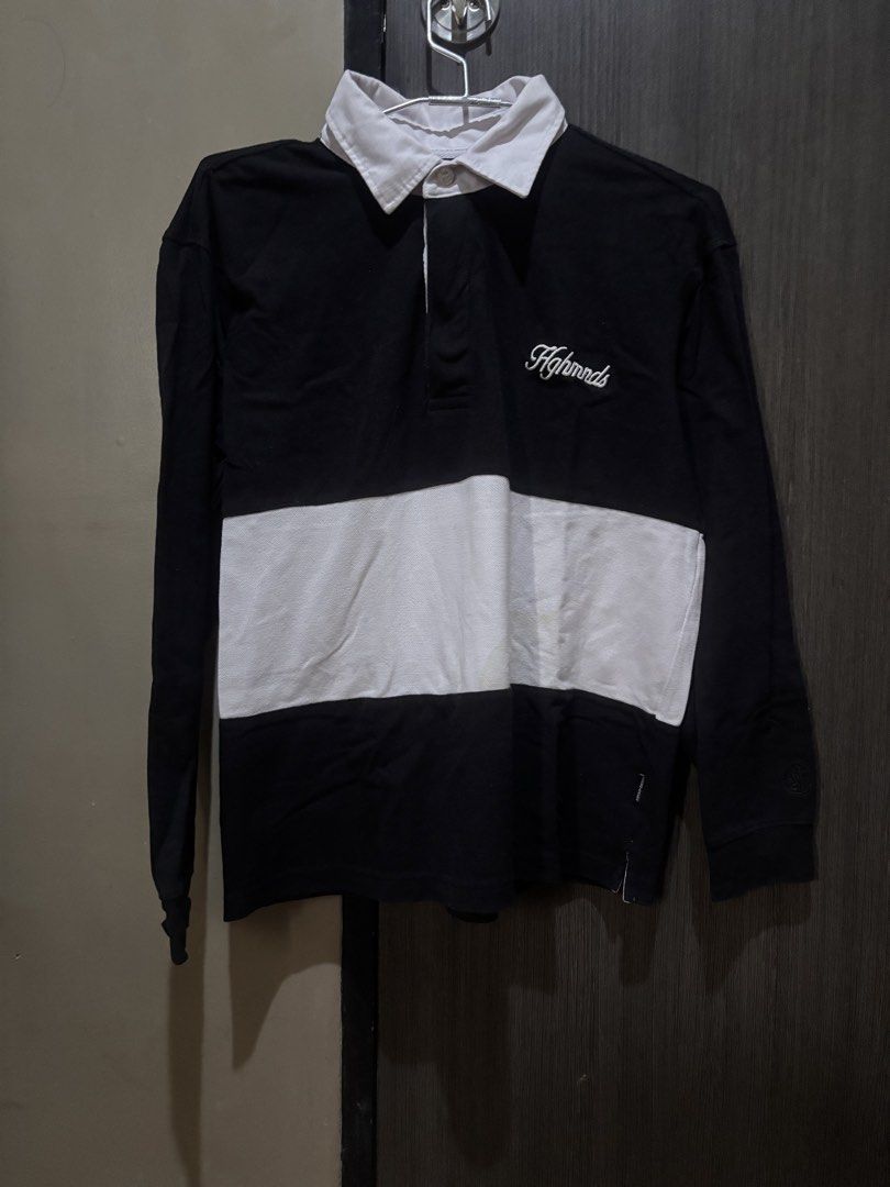 Highminds Sweater (Category: Coats, Jackets and Outerwear) located in Manila. Submitted by __.chinnne (Listing ID 1451503830, Image 1). Description: Highminds Sweater Size: M Used Once Location Makati City.