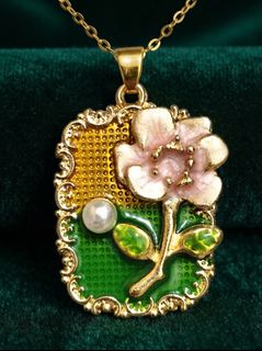 (Category: ) located in . Submitted by allaboutgemsandco (Listing ID 1451326849, Image 1). Description: .