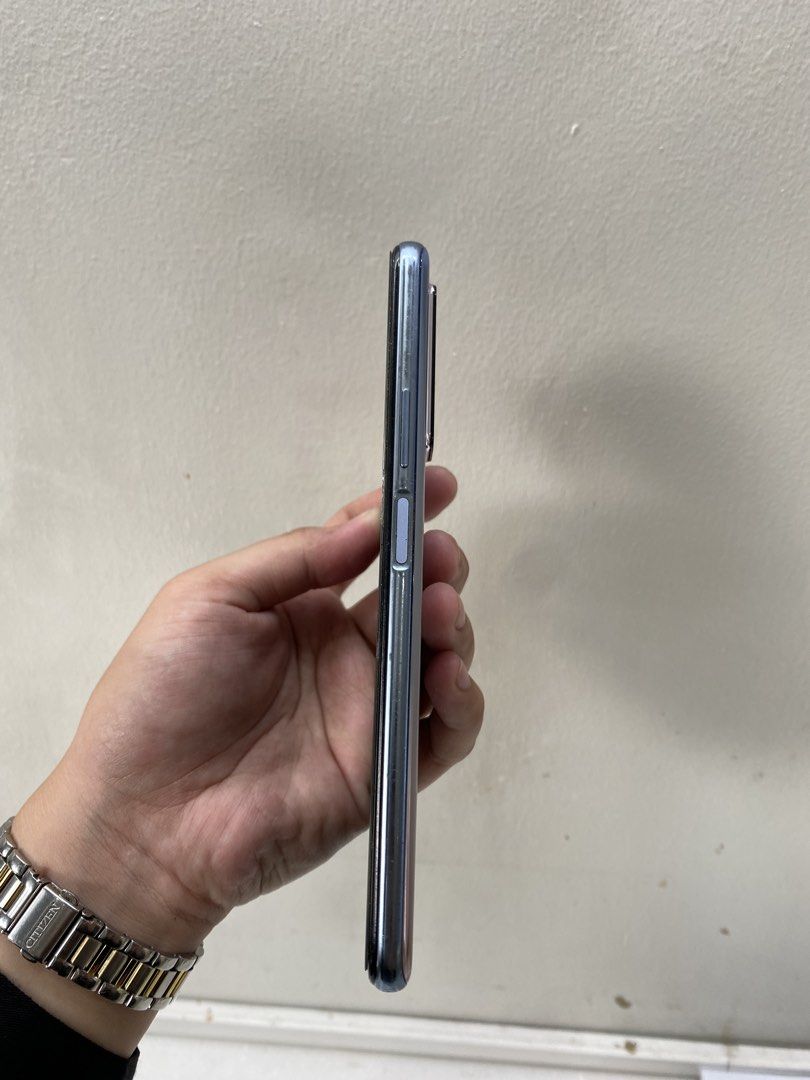 Huawei Nova 7 SE 5G 8GB/128GB | Complete Working (Category: Huawei) located in Manila. Submitted by goodfindsx (Listing ID 1451418705, Image 2). Description: 📱 Huawei Nova 7 SE 5G ✅ 8GB RAM / 128GB Storage ✅ Kirin 820 5G Processor ✅ Dual SIM ✅ EMUI 12 ✅ Side Fingerprint Sensor ✅ All functions working (Camera, WiFi, Bluetooth, Speaker, Mic, Charging) Condition: * 100% smooth and fully functional * Tempered glass lang ang may crack, hindi ang LCD/