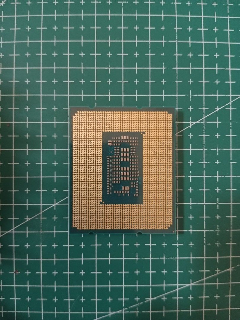 Intel i9 12900F CPU PROCESSOR (Category: Desktops) located in Manila. Submitted by jmr_onetwo (Listing ID 1451384415, Image 3). Description: Intel i9 12900F Intel Laminar RH1 Cooler for LGA1700 No performance issue 3 days personal warranty for testing Unit only Pick up/Meet up/Lalamove/JNT/LBC Gcash/BPI/Cash Valenzuela City - Puregold Dalandanan.