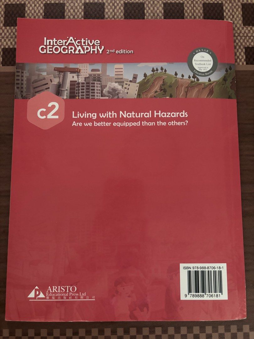Interactive geography （分類：教科書）位於 Hong Kong。 由 myever 提交（商品編號 1451418657，圖片 2）。簡介： Interactive geography c2&c5 兩本有六成寫過字highlight $85@1 可錄片 面交只可東涌綫或荃灣綫 有意請DM我🥹🙏🏻 。