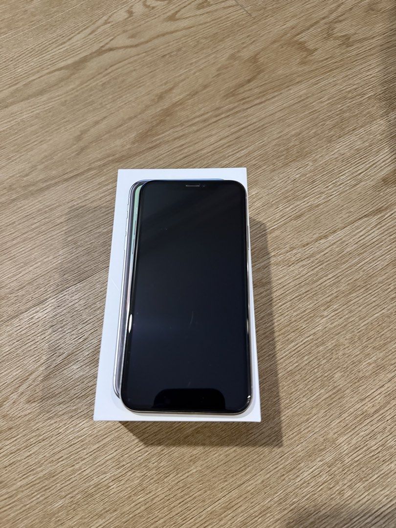 iPhone X (64GB) (Silver) (Category: iPhone X Series) located in Kuala Lumpur. Submitted by riz100 (Listing ID 1451457525, Image 2). Description: - iPhone X (64GB) - Normal used condition - Everything original including the battery - Screen protector still intact - Used with care - No repair history.