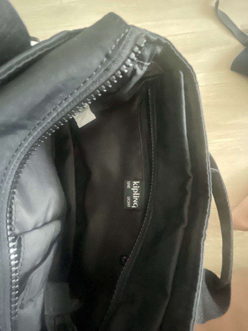 Kipling （分類：單肩包）位於 Hong Kong。 由 silver.thomas 提交（商品編號 1451360170，圖片 3）。簡介： 。