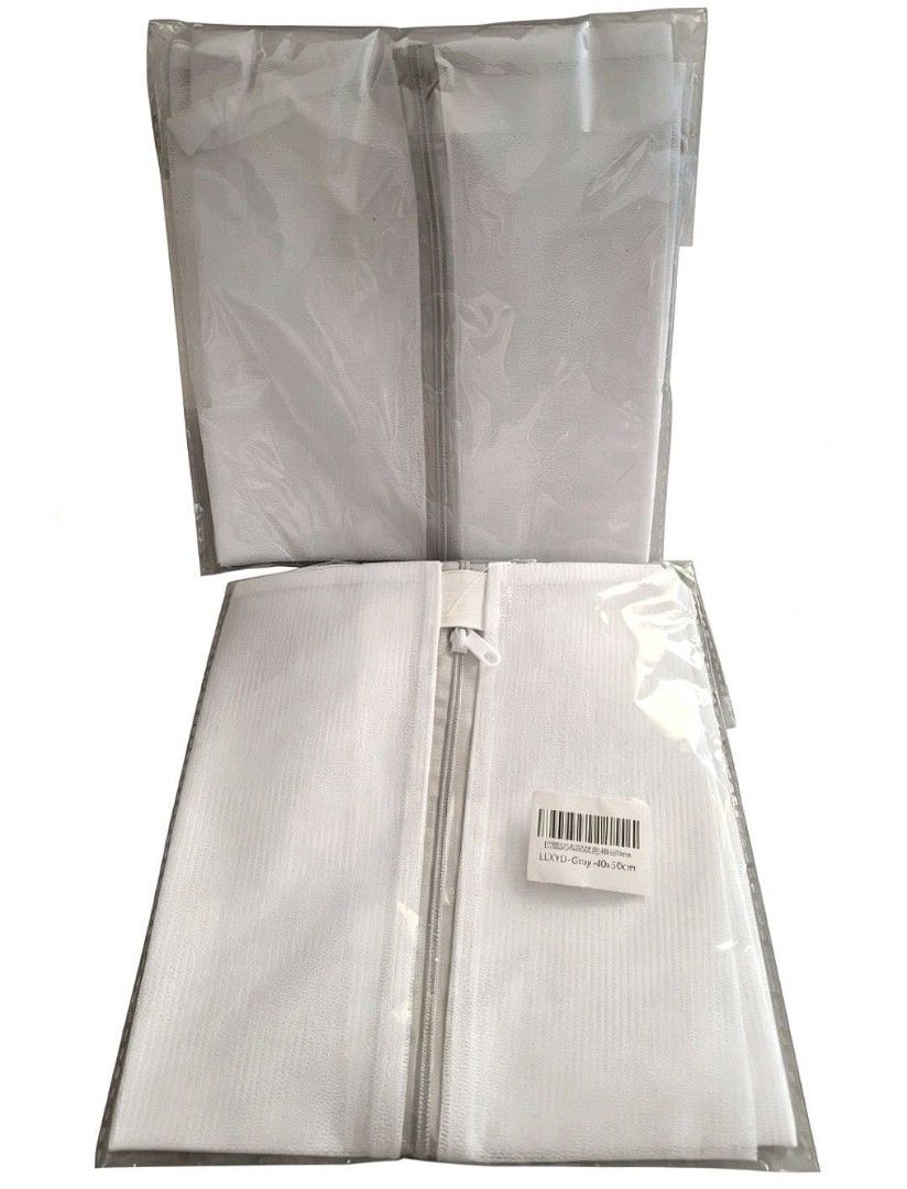 Laundry bag 40x30cm (Category: Laundry Baskets) located in Quezon City. Submitted by ana-chan (Listing ID 1451491554, Image 1). Description: Mesh laundry bag. Protects clothes in washing machine. Zipper closure. Durable mesh..