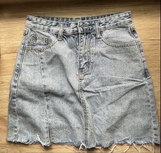 (Category: ) located in . Submitted by eryne (Listing ID 1451391203, Image 1). Description: .